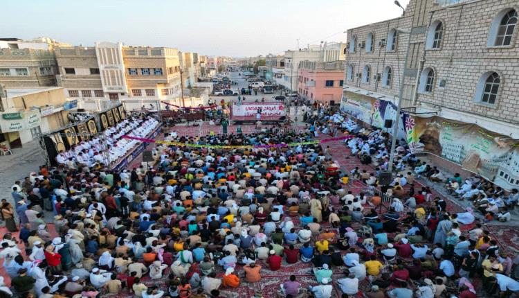 الشحر تحتفل بالزواج الجماعي الـ 29 بتزويج 200 عروساً وعروسة`