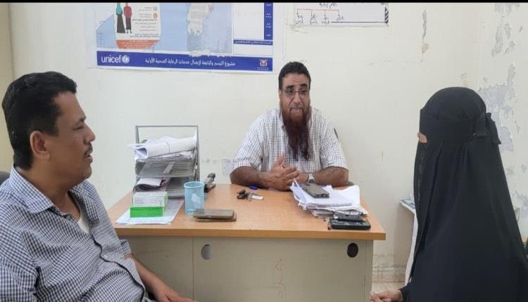 مدير عام الصحة بأبين يتفقد سير العمل في المركز الصحي الكود ويشيد بالجهود المبذولة