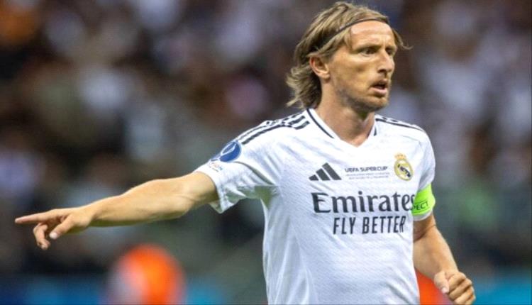 مودريتش يقترب من معادلة رقم قياسي جديد في الكلاسيكو