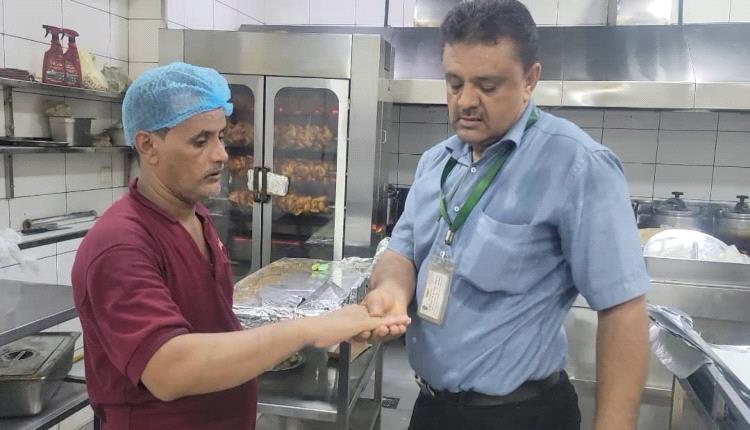 بتوجيهات مدير عام المديرية أحمد الداؤودي..
تنفيذ حملة ضبط المطاعم والبوفيهات المخالفة للإشتراطات الصحية في المنصورة