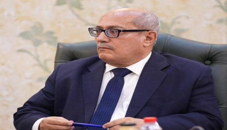 وزير الإدارة المحلية يوجه محافظي المحافظات بتشديد الرقابة على أسعار السلع الغذائية
