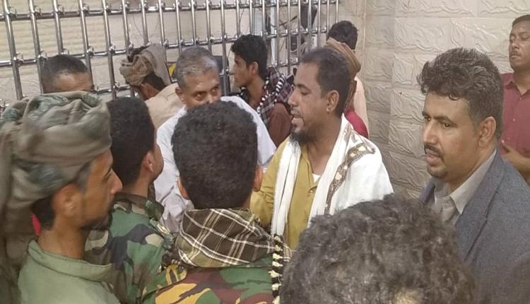 للمخالفين و المتلاعبين بالاسعار والعملة ..السلطة المحلية والأجهزة الأمنية في خنفر  بالمرصاد