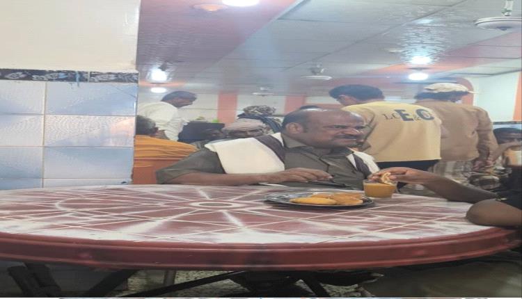 مقهى الحضرمي في جعار يبيع قلص ب200، فقط
