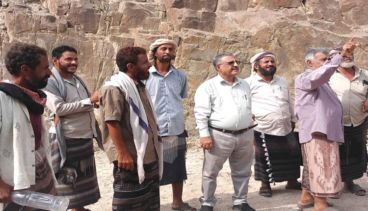 وكيل الزراعة يطلع على موقع مشروع مائي بمنطقة ذر بمديرية كرش القبيطة بلحج