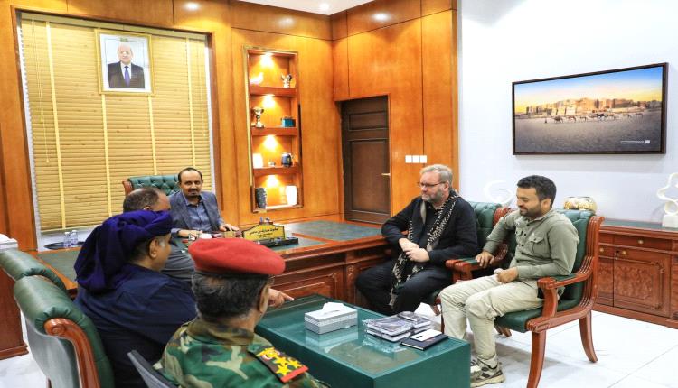 المحافظ بن ماضي يشيد بتدخلات منظمة أطباء بلا حدود في القطاع الصحي بحضرموت