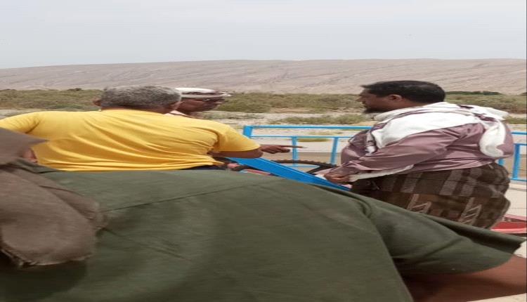 مدير عام خنفر ومدير عام وحدة الري أبين ومدير مكتب الزراعة خنفر  يتفقدون قنوات الري بالمديرية