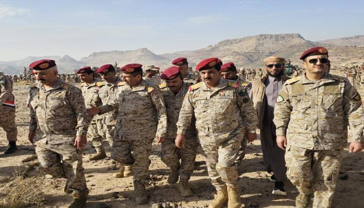 وزير الدفاع يشيد بالجاهزية العالية لمحور علب