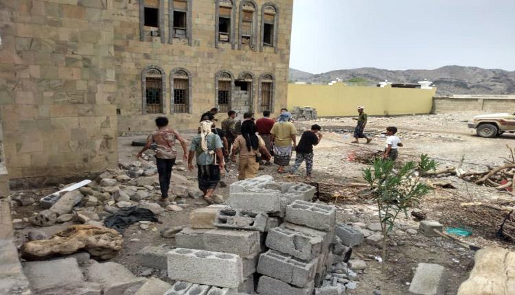 لحج.. أجهزة الأمن في المسيمير تستعيد مبنى حكومي سيطر عليه منذ 2015