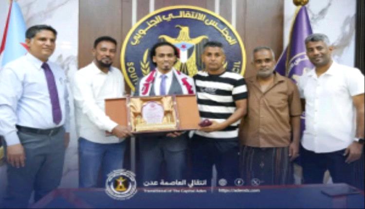 نادي شعب حضرموت يكرم السقاف تقديراً لدعمه المتواصل للرياضة والشباب