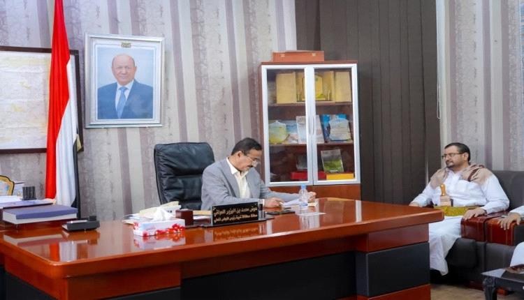 المحافظ بن الوزير يطلع على مجمل اوضاع عسيلان واحتياجاتها من المشاريع الخدمية