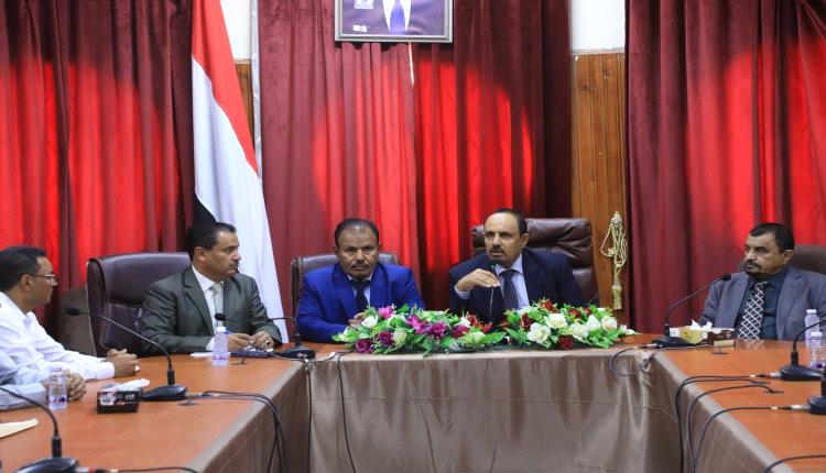 محافظ حضرموت يلتقي لجنة حصر أضرار السيول بالوادي ويؤكد ضرورة الاستعدادات لأي طوارئ ومراعاة الدقة والمصداقية في الرفع بالأضرار