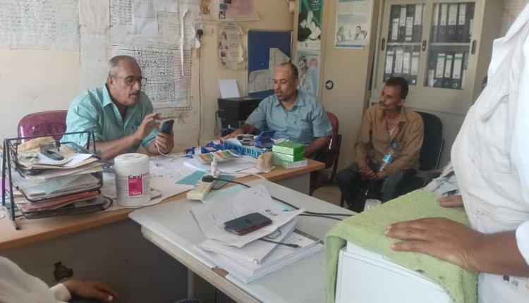 لحج.. مدير عام المسيمير يزور مكتب الصحة ويطلع على الخدمات الطبية المقدمة للمواطنين