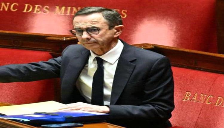 وزير الداخلية الفرنسي: باريس على حافة الهاوية المالية