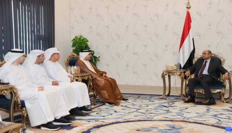 رئيس الوزراء يستقبل في عدن السفير الإماراتي لدى اليمن