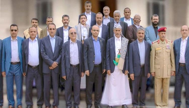 الحوثيون يعلنون رسميًا مقتل رئيس حكومتهم وعدد من الوزراء بقصف اسرائيلي الخميس