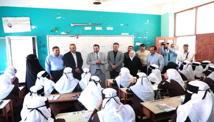 وزير التربية ومحافظ عدن يدشنان العام الدراسي الجديد ٢٠٢٥-٢٠٢٦م