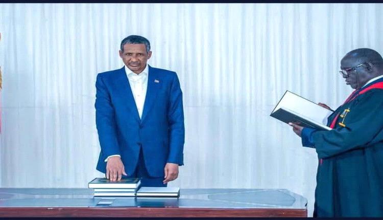 دقلو يؤدي اليمين رئيسا لحكومة موازية و الانقسام يهدد السودان