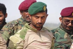 قائد محور يافع  وقائد اللواء الثالث مشاة يعزي الشيخ علي بن حلموس في وفاة والدته