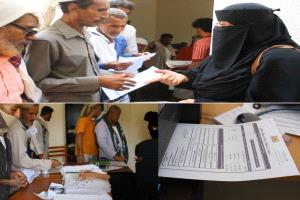 مكتب الخدمة المدنية بأبين يطلق إجراءات تصحيحية لصرف مرتبات العائدين من المبعدين والمنقطعين عن وظائفهم