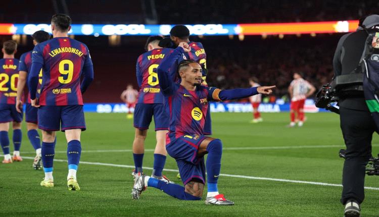 برشلونة يكتسح اتلتيكو مدريد بثلاثية ويعزز صدارة الليجا