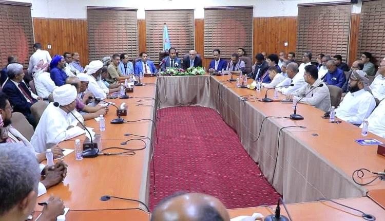 تنفيذي وادي وصحراء حضرموت يعقد اجتماعاً استثنائياً لتعزيز الأمن واستقرار المديريات