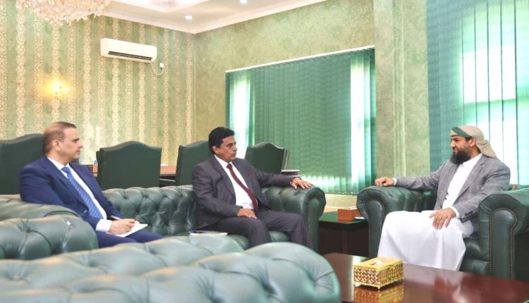 المحرّمي يلتقي الأمين العام لمجلس الوزراء