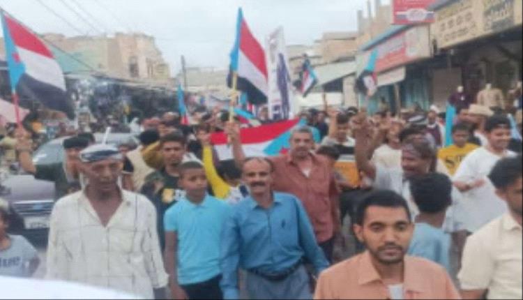 استجابة لدعوة انتقالي لحج.. اعتصام جماهيري مفتوح بالحوطة للمطالبة بإعلان دولة الجنوب العربي