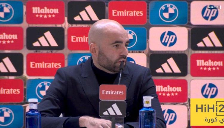 مدرب سيلتا فيغو يثني على تشابي ألونسو بعد الفوز على ريال مدريد