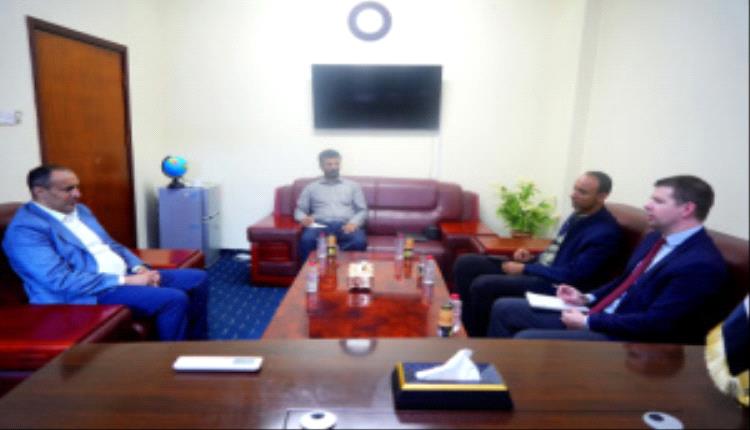 الشرفي يستعرض مستجدات الجنوب مع مدير مكتب المبعوث الأممي في عدن