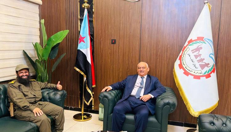 العميد الوالي يناقش مع وزير الخدمة المدنية سبل تعزيز التعاون المشترك بين الجانبين