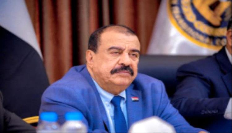 بن بريك: الزُبيدي وضع أسس الجيش الجنوبي وبنى نهج الدولة الحديثة