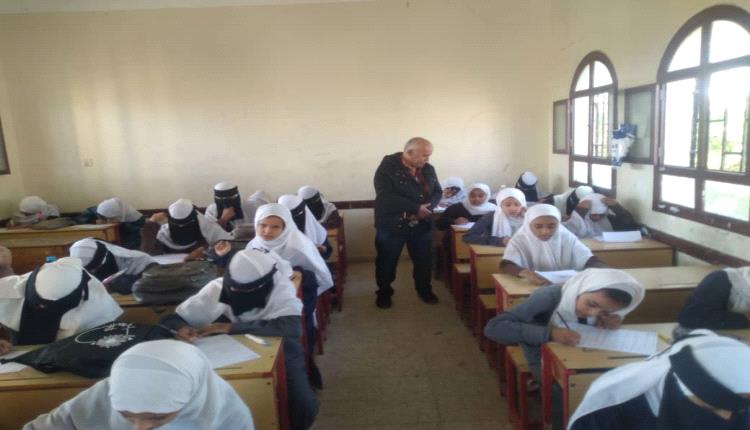 حرصاً على سير ونجاح العملية الاختبارية ٠٠ مدير تربية لودر يتفقد عدداً من مدارس المديرية