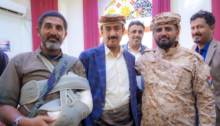 المحافظ بن الوزير يستهل نشاطه باستقبال عدد من قيادات المكتب التنفيذي والشخصيات الاجتماعية