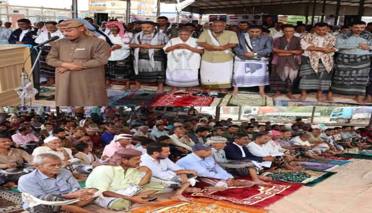 في أبين ساحة الاعتصام بزنجبار.. جمعةٌ في سبيل الله والوطن