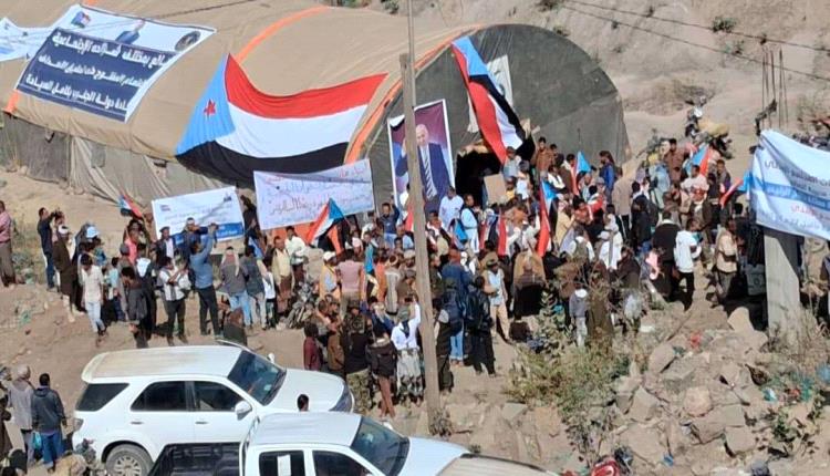 أبناء الضالع يواصلون اعتصامهم المفتوح مطالبين بإعلان دولة الجنوب العربي
