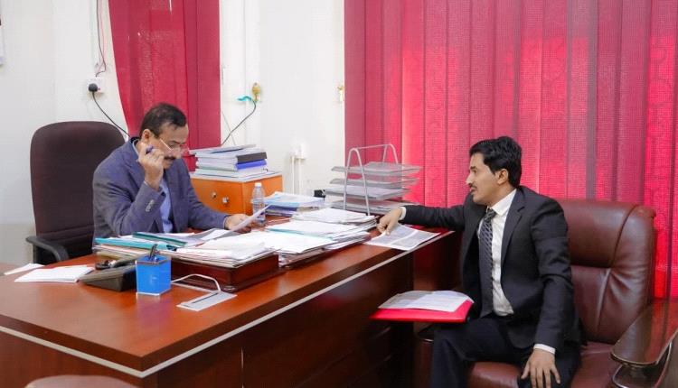 المحافظ بن الوزير يطّلع على أوضاع مكتب النقل وخطة النشاط للعام 2026م