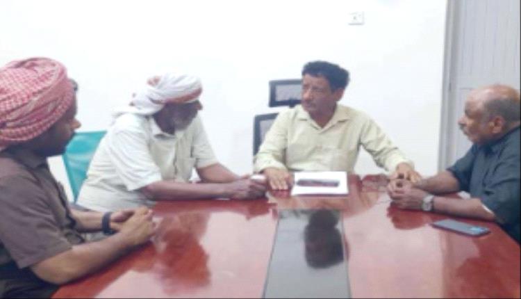 انتقالي تريم يناقش مع مكتب الصحة احتياجات مستشفى المديرية لتعزيز الخدمات الصحية