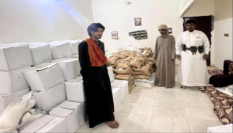 انتقالي شحن يدشّن توزيع السلال الغذائية للأسر الأشد احتياجًا بمبادرة من الرئيس الزُبيدي