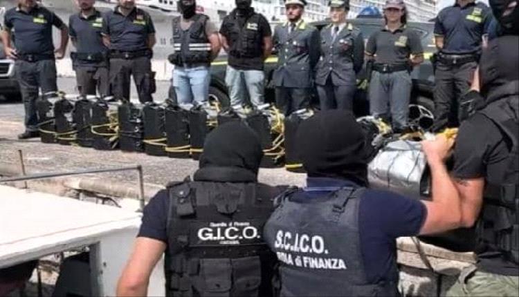 إيطاليا تنفذ حملة واسعة لمكافحة المخدرات وتضبط 384 مروجًا وتستولي على 1.4 طن مخدرات