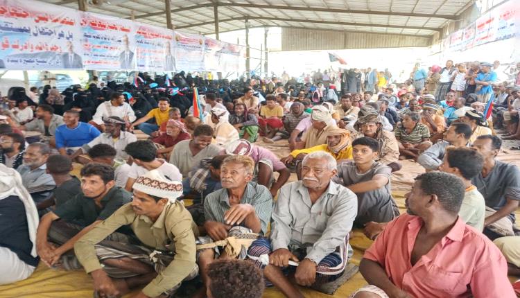 أبناء أبين مرابطون في ساحة الاعتصام المفتوح في م/ زنجبار حتى يتم إعلان دولة الجنوب العربي