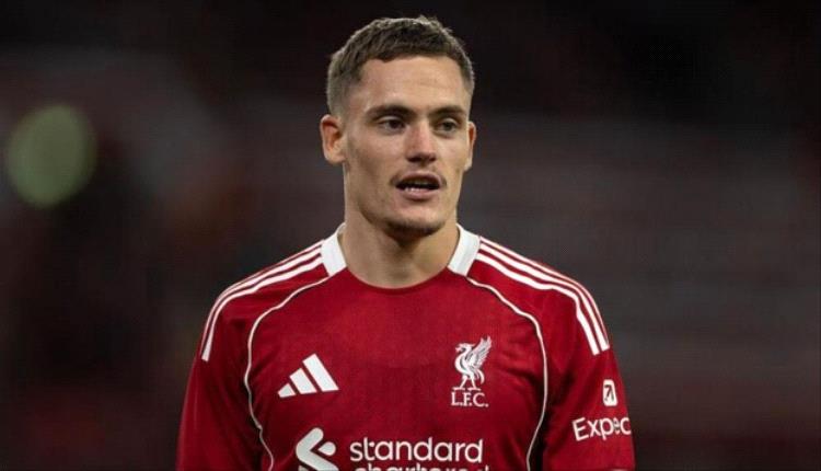 سلوت يطمئن جماهير ليفربول على حالة فيرتز