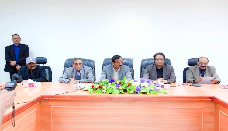 خلال اجتماع موسّع برئاسة المحافظ بن الوزير: السلطة المحلية بمحافظة شبوة تصدر بيانًا هامًا.