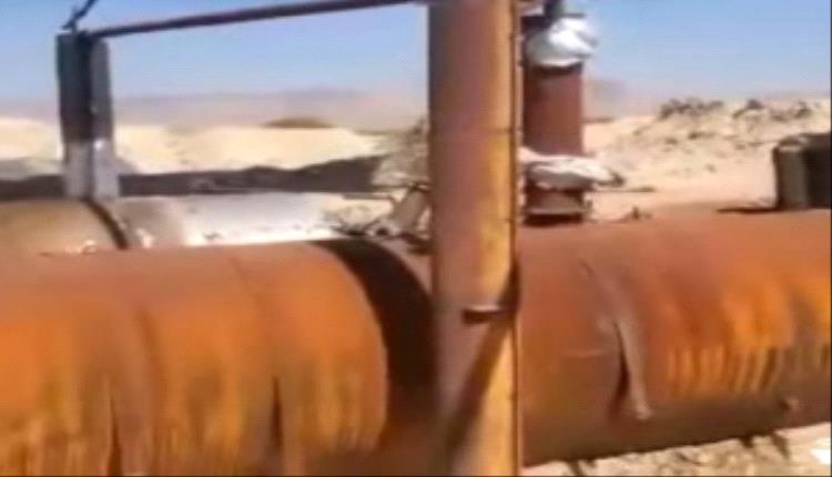 القوات الجنوبية تضبط محطات غير قانونية لتكرير النفط في منطقة الخشعة بحضرموت