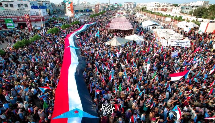 دعوة عامة لأداء صلاة الجمعة في ساحة العروض بخور مكسر بعدن تحت شعار "جمعة الجنوب العربي لكل أبنائه"