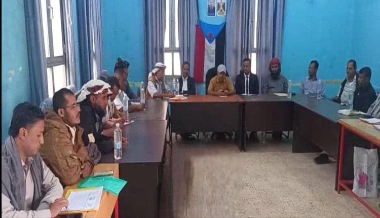 رئيس تنفيذية انتقالي المسيمير يشارك في اجتماع السلطة المحلية المؤيد لقرارات المجلس الانتقالي الجنوبي