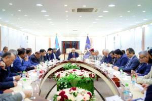 الرئيس الزُبيدي يرأس اجتماعًا مهمًا للقيادة التنفيذية العليا للمجلس الانتقالي الجنوبي