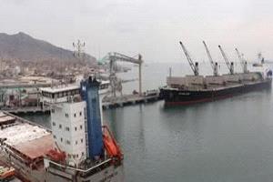 ميناء عدن يؤكد استمرار الحركة الملاحية دون أي تعطيل