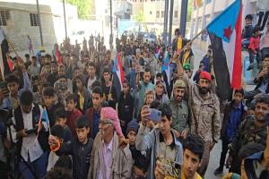 مسيرة جماهيرية في يهر تجدد التأييد لانتصارات حضرموت والمهرة وتطالب باعلان دولة الجنوب العربي