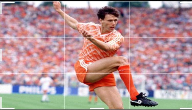 الهدف الأسطوري للهولندي باستن على الإتحاد السوفيتي في يورو 1988م (فيديو)