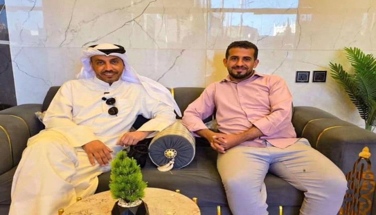 الرحالة الكويتي منصور المبخوت يتفاجأ بالتطور العمراني في يافع ويزور سوق المحمل التجاري الضخم